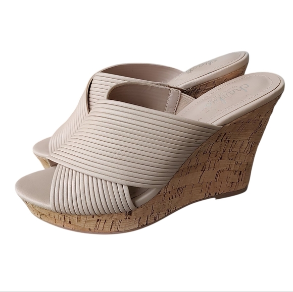 Charles David Linger Platform Wedge Sandals - Picture 2 of 5